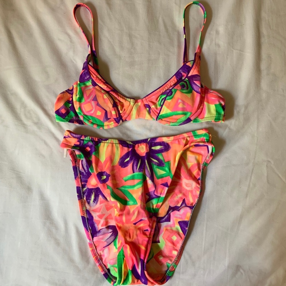 Vintage 90’s bikini**NEED GONE ASAP!**